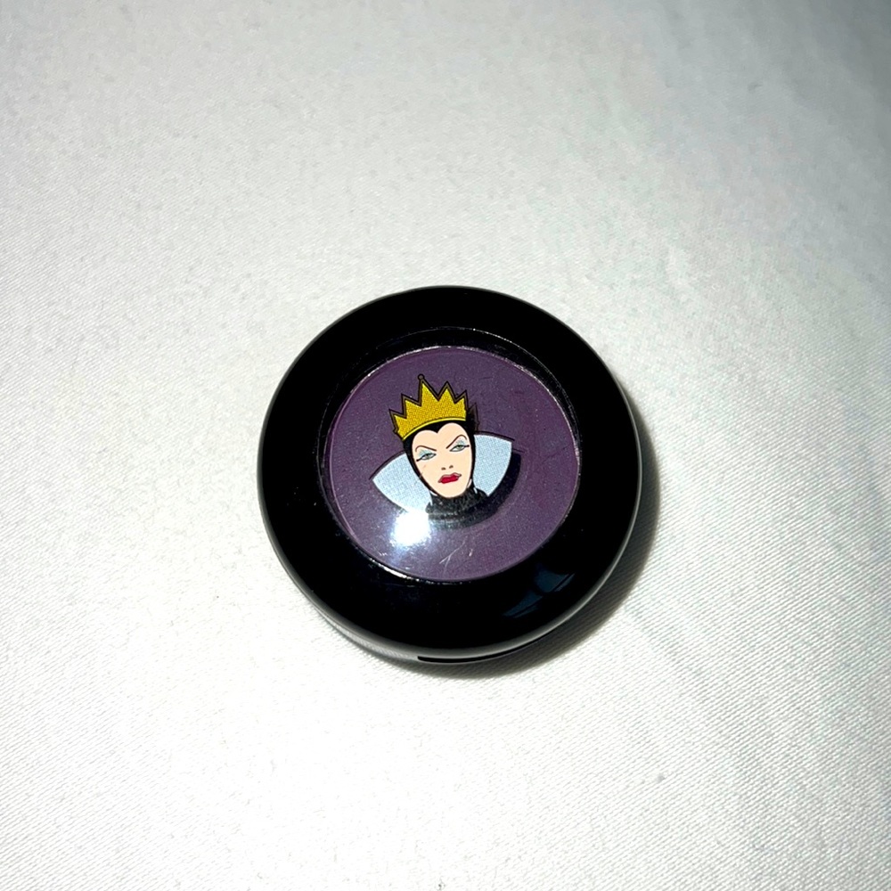 MAC Disney Villains Vile Violet Shadow